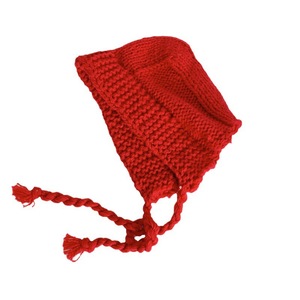 Bonnet tricoté style coréen avec cache-oreilles, rouge, chaud, pour femme, 54-56 cm, en coton, design amincissant pour le visage, à capuche - Product Image 5