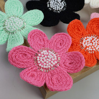 Vente en gros d'appliques florales 3D au crochet faites à la main, multicolores, en coton perlé, pour accessoires de couture DIY pour cheveux et pulls