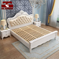 Lit double style européen moderne et simple, sac en bois massif souple, de princesse, chambre principale, lit de rangement haute boîte