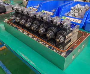 Vannes directionnelles hydrauliques proportionnelles à solénoïde 4WE6J6X 12V pour commande sélectrice d'excavatrice, pour système hydraulique Long Li - Product Image 1