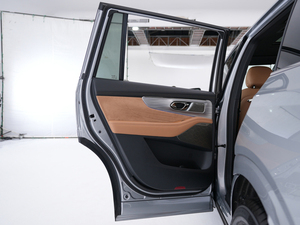 Trumpchi GS8 E-CVT SUV Benzina 2025 2024 - Miglior Prezzo per il Commercio Cinese - Cambio a Velocità Variabile Continua FWD ACC Posteriore Sinistro Nuovo - Product Image 5