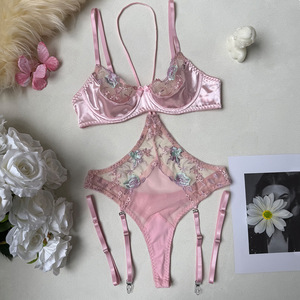 Yf सेक्सी गुलाबी कढ़ाई मैश लिंगरी सेट और महिलाओं के लिए गार्टर बेल्ट के साथ रेड लेस कॉर्सेट और महिलाओं के लिए गार्टर बेल्ट - Product Image 5