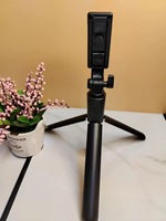 Bâton de selfie mobile pliable de haute qualité trépied F310S avec lumière de remplissage 3 en 1 extensible téléphone caméra Selfie bâton avec télécommande
