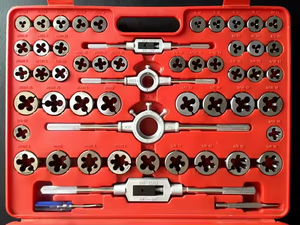 115 Cái Luồng Tiện Dụng <span class=keywords><strong>Tap</strong></span> <span class=keywords><strong>Die</strong></span> <span class=keywords><strong>Set</strong></span> Trong Trường Hợp Thổi Khuôn Với Máy Khoan Và Máy Vặn Vít - Product Image 2