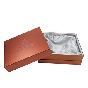 Boîte rigide personnalisée de marque, écologique et biodégradable, avec gaufrage, pelliculage mat et insert en mousse pour l'emballage de tapis de souris de jeu - Product Image 5