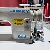 Machine à coudre industrielle à point noué simple à grande vitesse JUKKY avec moteur et table pour vêtements et confection