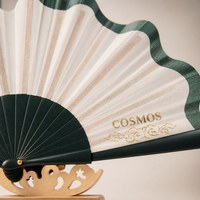Kipas Tangan Lipat Kayu Custom Logo Cetak Grosir Warna Krem Hijau, Hadiah Promosi Merek untuk Acara Pesta Pernikahan, Langsung dari Pabrik