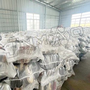 Vente en gros de chaussures en toile blanche tendance déjà utilisées Vente en gros de chaussures en toile décontractées pour femme Chaussures croissantes Ballots mixtes en toile - Product Image 4