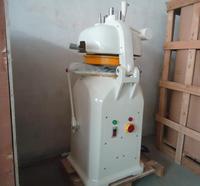 Équipement de boulangerie de bonne performance Diviseur de pâte Machine à diviser la pâte à pain