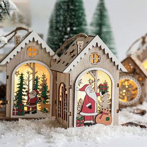 Maisons de Noël en bois LED de haute qualité en gros, ornements suspendus colorés, décoration de sapin de Noël personnalisée, miniature - Product Image 5