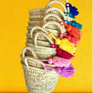 Paniers en paille arc-en-ciel de haute qualité pour enfants avec pompons et glands - Product Image 1