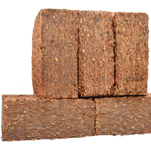 Best-Quality Coco <b>Coir</b> Husk Chips 5kg <b>Blocks</b> Factory Supply Natural Warm Bedding for Reptiles Small Animals and Pets - Product Image 1