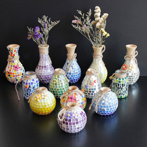 Paquet de matériel de mosaïque de bricolage fait à la main Boîte de couleur écologique pour la journée des enseignants encourage la créativité familiale des enfants - Product Image 1