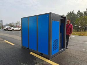 Compresseur d'air à vis à aimant permanent à vitesse variable Ariking fabriqué en Chine, 300HP, 220KW, 8bar, 41,5m3/min, à deux étages - Product Image 2