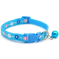 Collier pour animaux de compagnie en polyester à motif de fleurs et de vigne, imprimé cœur tricolore, avec clochette, pour la promenade en extérieur des chats et chiens