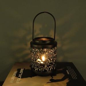 Ancienne lanterne marocaine portable Lampe à vent en fer forgé Aromathérapie <span class=keywords><strong>Bougeoir</strong></span> pour dîner aux chandelles Ornements Bougie en métal - Product Image 6