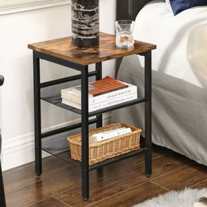 <span class=keywords><strong>Tavolino</strong></span> Industriale a 3 Ripiani con Piano in Legno Rustico e Mensole in Rete per Soggiorno e Camera da Letto - Product Image 2