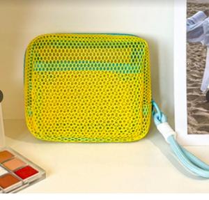 Qetesh Fashionable Mesh <b>Makeup</b> <b>Bag</b> Customization Lightweight Portable Travel Cosmetic Storage <b>Bag</b> with Strap - Product Image 2