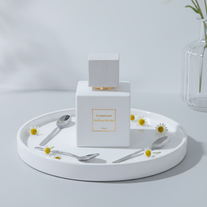 Flacone di Profumo in Vetro Trasparente di Lusso con Loghi Personalizzati per Esaltare l'Attrattiva del Profumo, Contenitore da 100ml - Product Image 2