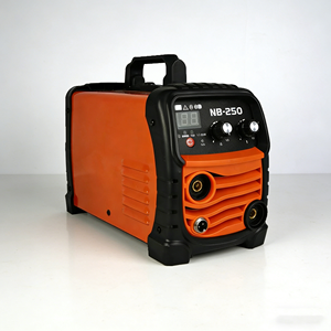 Machine à <span class=keywords><strong>souder</strong></span> à l'arc manuelle bi-tensionnelle - Outil de soudage portable amélioré pour les applications métalliques et automobiles - Product Image 2