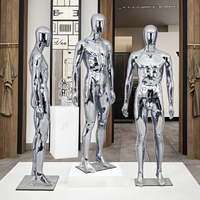 Mannequin masculin en chrome doré, nouveau modèle, corps entier, avec base en plastique pour l'affichage en boutique