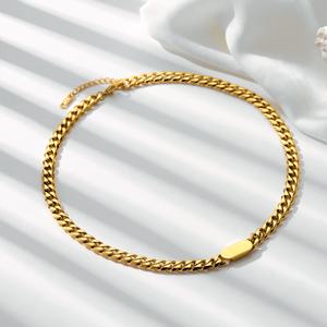 Conjunto de Collar y Pulsera con Colgante de Cadena Cubana de Oro 18K, Estilo INS Cool Wind, Versátil, de Acero Inoxidable Grueso Chapado, Estilo Geométrico Clásico - Product Image 3