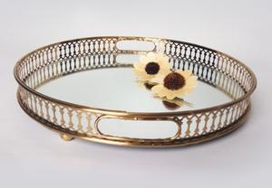 Bandeja para servir alimentos ecológica con espejo ovalado dorado de Metal hecha a mano de alta calidad Diseño único a un precio económico - Product Image 4