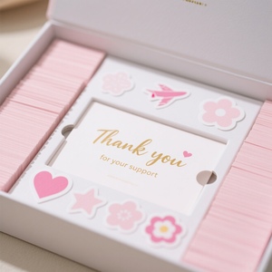 Scatole di Spedizione Personalizzate in Cartone Ondulato Rosa Chiaro di Alta Qualità con Lamina Dorata e Laminazione Opaca in Materiali Riciclati per Abbigliamento e Regali - Product Image 3