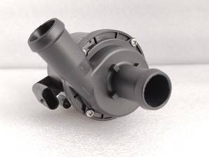 OE 059121012B 059121004J Pompa Acqua Ausiliaria di Raffreddamento Motore Condizioni Nuove <span class=keywords><strong>Ricambi</strong></span> Elettrici Popolari per <span class=keywords><strong>VW</strong></span> e FAW - Product Image 4