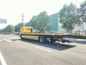 Camion de dépannage Foton 4X2 15t avec treuil puissant, camion de remorquage à plateau pour assistance aux véhicules lourds - Product Image 4