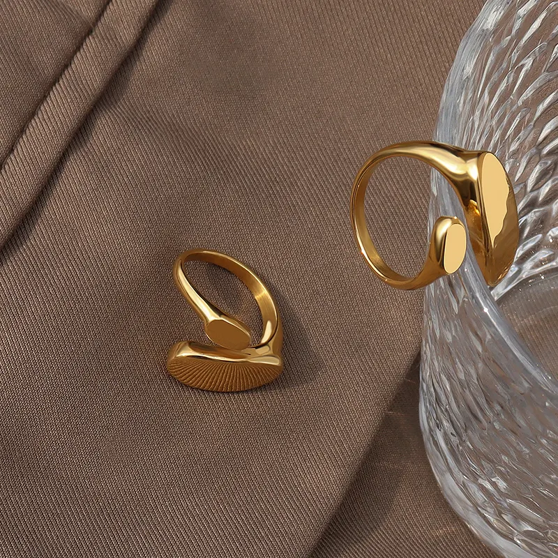 Joyever гипоаллергенные и водонепроницаемый Открытое кольцо не тускнеет женское кольцо из нержавеющей стали с 18 каратовое позолоченное кольцо с камнем