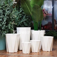 Jardinières décoratives en plastique, pots de fleurs, grands pots émaillés d'extérieur, pas chers, grande taille, utilisables avec des fleurs/plantes vertes, forme ronde