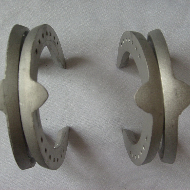 Pro nali. подкова с лошадью. подкова на белом фоне. шипованные подковы. старинные подковы.