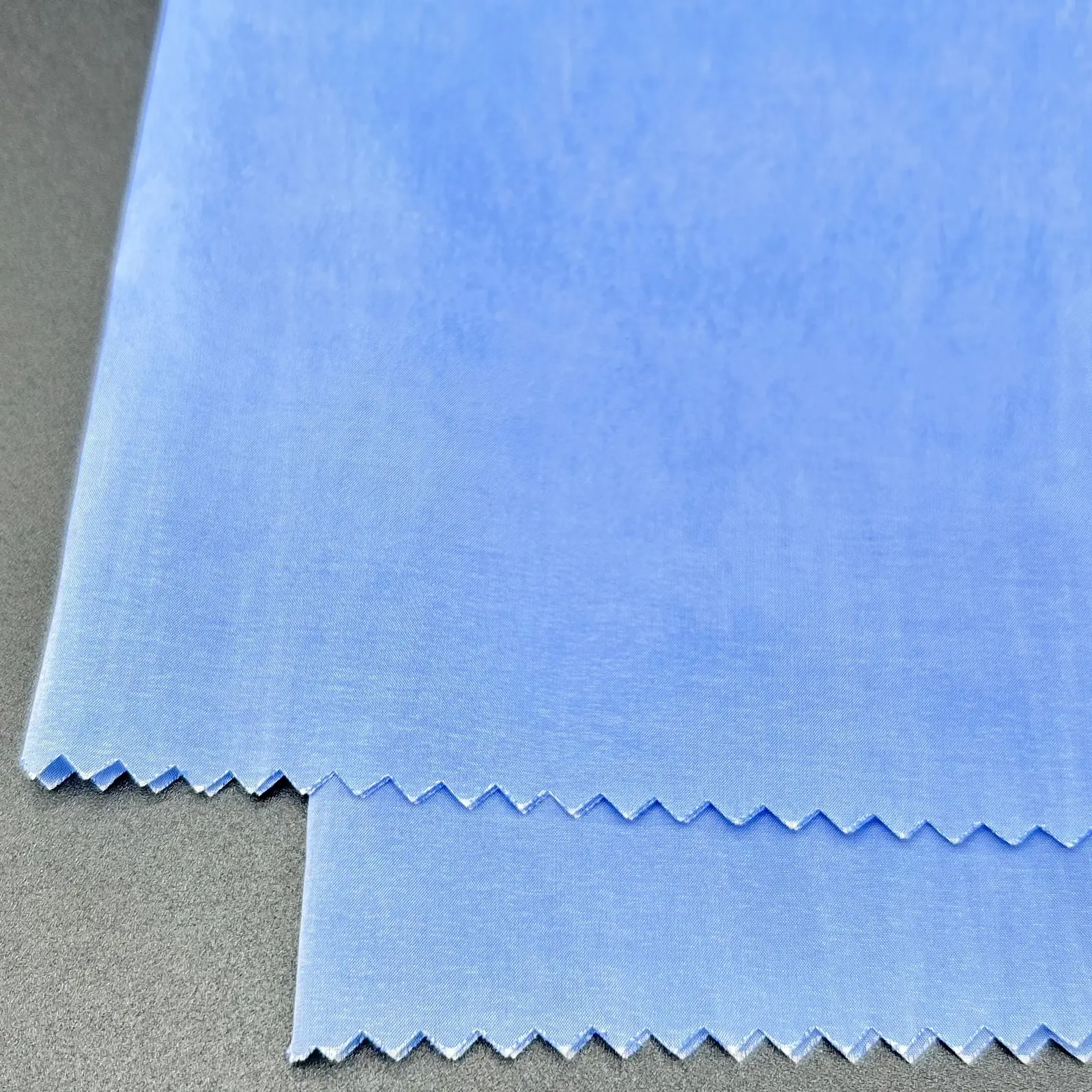 High quality soft crinkle 20D*20D 68% polyester 32% nylon anti-bacteria taffeta fabric for coat