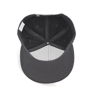 Gorra Snapback Negra con Bordado, Gorra de Béisbol de Lona, Estilo Hip Hop con Visera Plana para Hombre - Product Image 4