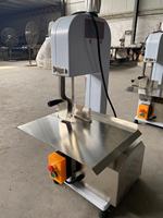 Scie à os électrique commerciale en acier inoxydable, machine industrielle de découpe de viande et d'os congelés, scie à os de table pour boucher