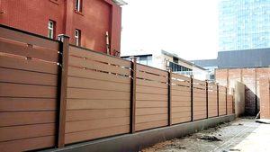 Recinzione Orizzontale in PVC con Doghe, Design Moderno Europeo, Altezza 1,8 m, Viti Nascoste, Facile Installazione, Garanzia 5 Anni, per Balcone - Product Image 5