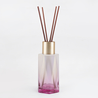 Bouteille diffuseur d'arômes en verre dégradé à facettes découpées uniques de 100 ml avec bâtonnets en rotin, décoration parfumée d'intérieur, marque privée