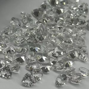 Cabujones de cuarzo blanco natural al por mayor, piedras facetadas sueltas en forma de corazón transparentes con culet pulido para incrustaciones de joyería - Product Image 4