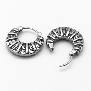 Pendientes de aro minimalistas étnicos y únicos, diseño geométrico de acero de titanio, forma de media luna, joyería de acero inoxidable 316 - Product Image 4