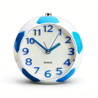 Jam Alarm Meja Bundar Sepak Bola dengan Melodi yang Dapat Diganti & Alarm Lonceng Simulasi, Fitur Snooze, Lampu Malam, Hemat Daya & Tahan Lama