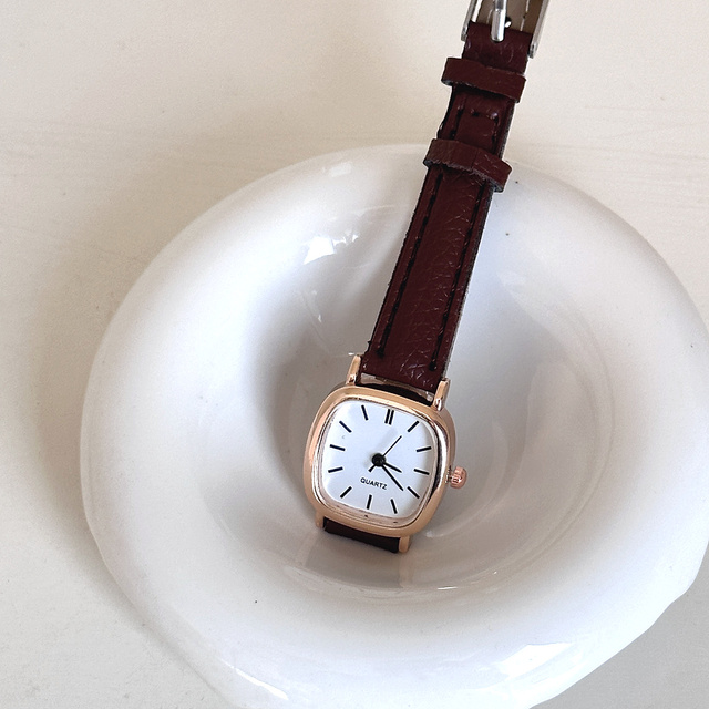 Fashion Hot Sell Alloy Rectangle Black Leather Strap Small Dial Watch OEM Square Watch for Women