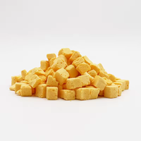 Friandises lyophilisées pour chats et chiens, poulet et saumon, riches en protéines, pour animaux de compagnie, fabrication OEM/ODM, saveurs personnalisées disponibles
