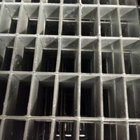 Heetgedoopte gegalvaniseerde aluminiumlegering koolstofstaal zwaarbelastbaar roosterplaat antislip gekarteld industrieel vloer drainage systeem