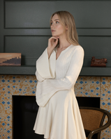 Nouvelle Collection Automne-Été 2025 : Robe en Maille Tricotée Style Français, Élégante et Vintage, Unie, Décontractée, avec Col en Dentelle et Manches Cloche, Taille Naturelle