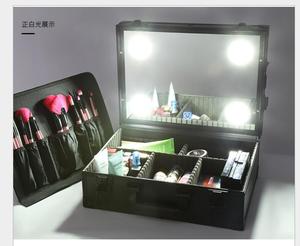 Professional Beauty 24inch Carry Travel Bulb <strong>Makeup</strong> Rolling <strong>Boxes</strong> With 6 Bulb Lights - Product Image 3