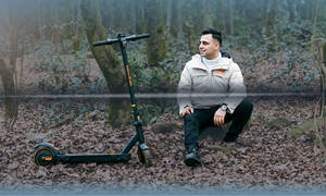 สำหรับสกู๊ตเตอร์ไฟฟ้า S1 Max พับเก็บได้ด้วยปุ่มเดียว แบตเตอรี่ 48V ดีไซน์น้ำหนักเบา กันน้ำ ระยะทาง 40-60 กม. เหมาะสำหรับการเดินทางโดยรถบัสและรถไฟใต้ดิน - Product Image 2