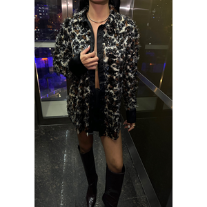 Camisa con Lentejuelas y Estampado de Leopardo con Puños de Satén, Blusa de Fiesta con Botones para Mujer, Negra - Product Image 6