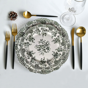 Services de table vintage à motifs floraux roses, bleus, noirs, verts – Assiettes de présentation et assiettes plates pour mariage en porcelaine fine – Plateau décoratif - Product Image 3