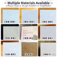 Éventails de mariage personnalisés en papier lavande avec monogramme doré et pompon bordeaux – Invitations et cadeaux pour invités de mariage dans le jardin